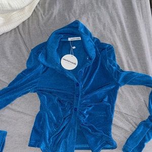Blue button up top long sleeve